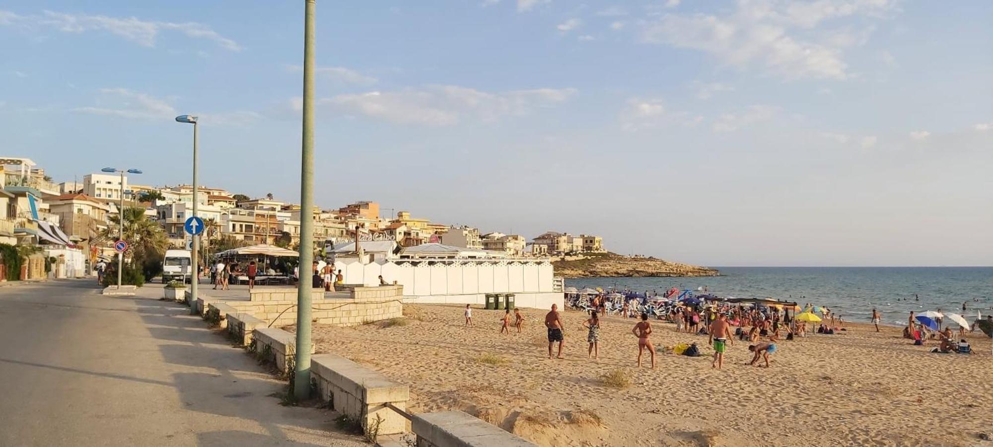 Casa Fronte Mare Puro Relax Villa Cava dʼAliga Dış mekan fotoğraf