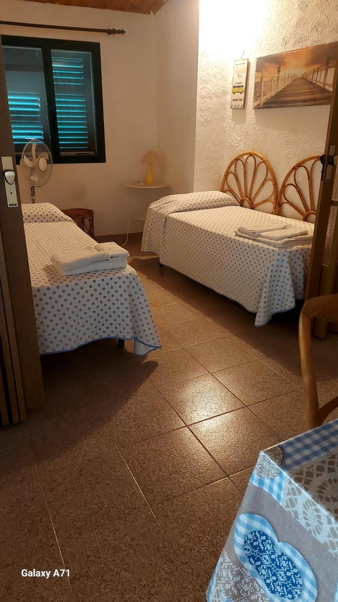 Casa Fronte Mare Puro Relax Villa Cava dʼAliga Dış mekan fotoğraf