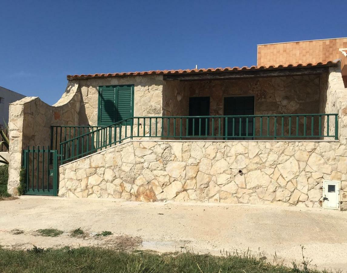 Casa Fronte Mare Puro Relax Villa Cava dʼAliga Dış mekan fotoğraf