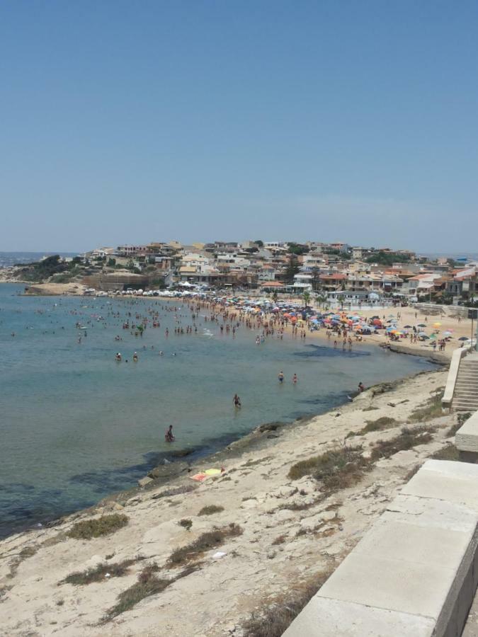 Casa Fronte Mare Puro Relax Villa Cava dʼAliga Dış mekan fotoğraf